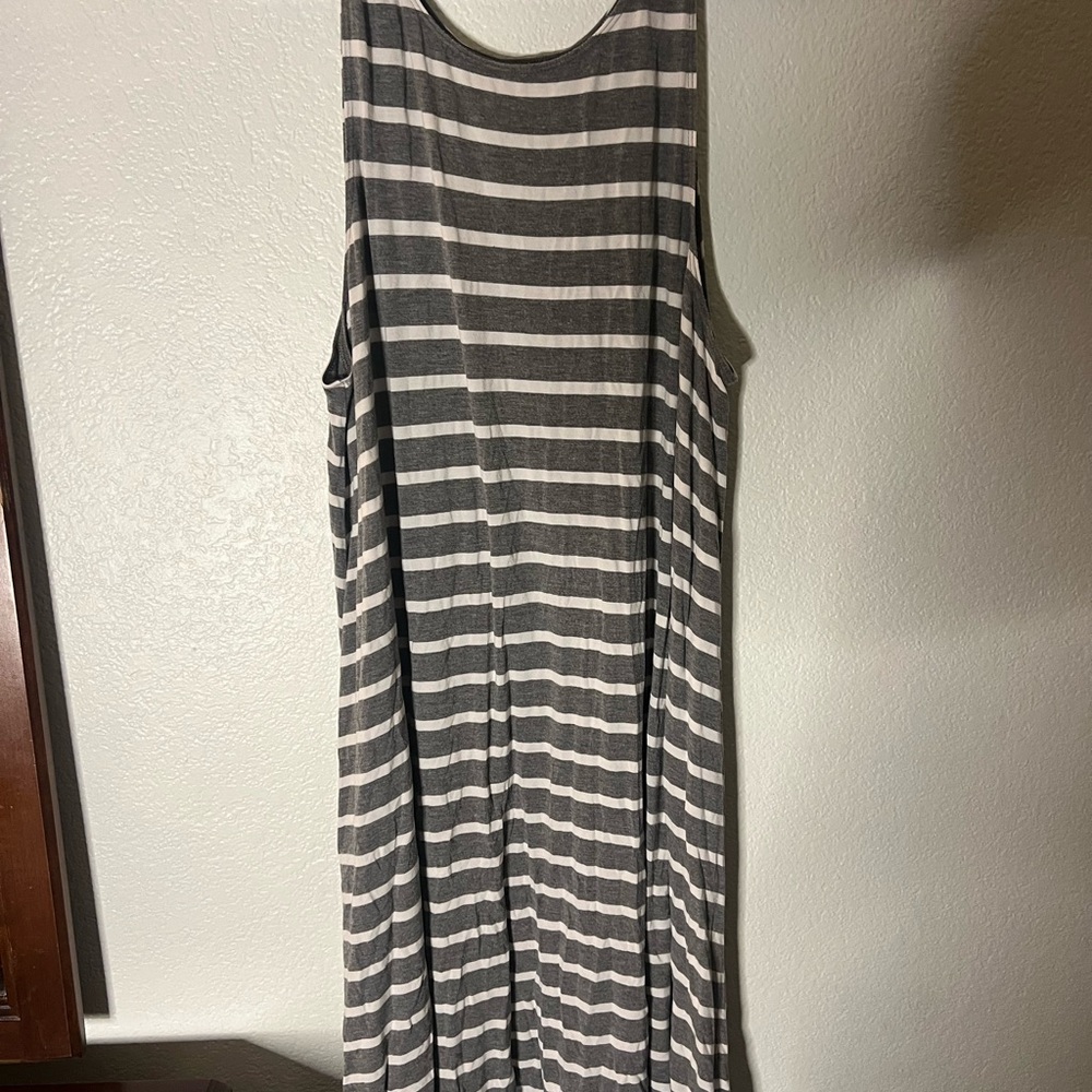 Old Navy Gray and White Striped Maxi Dress